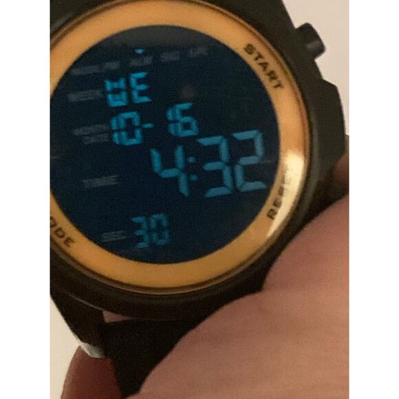 Mens Digital Multifunction Sport Watches (3) with Adjustable Bands Date Timer - Picture 4 of 12